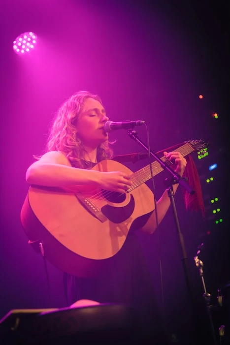 Zala performing at Mengelmoes — photo 2