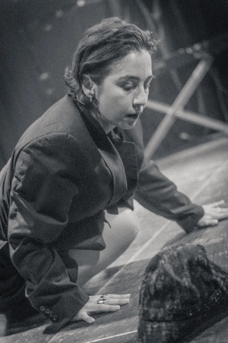 Georgina Markopoulou performing at Mengelmoes — photo 7