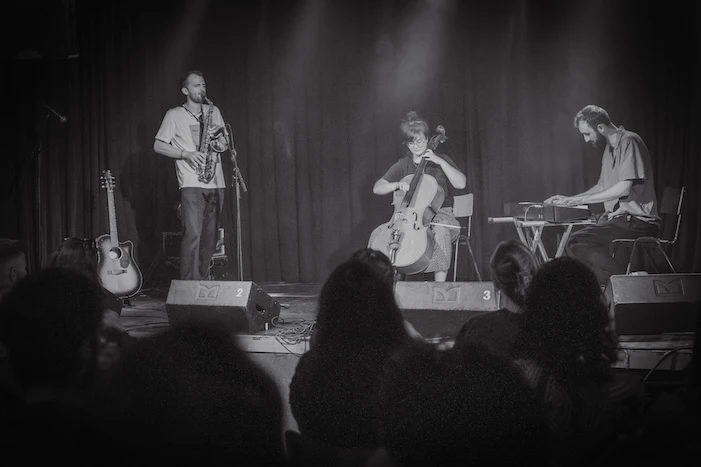 Epoxy Quartet performing at Mengelmoes — photo 3