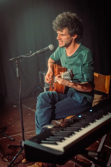 Peter Willems performing at Mengelmoes — photo 6