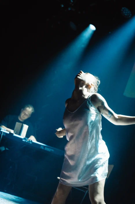 Carmen Capuano performing at Mengelmoes — photo 12