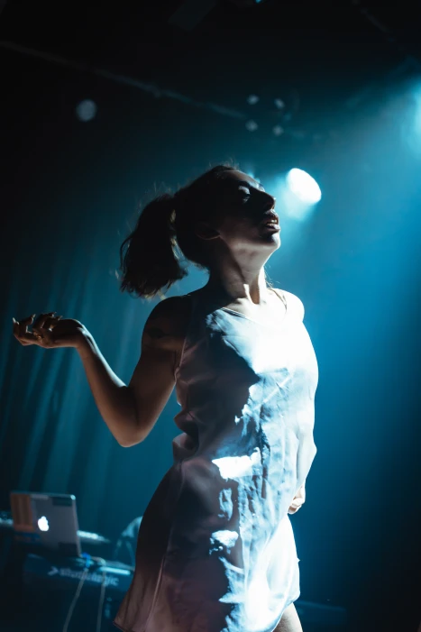 Carmen Capuano performing at Mengelmoes — photo 13